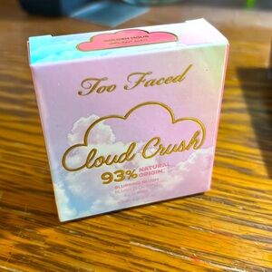Too faced cloud crush blush
